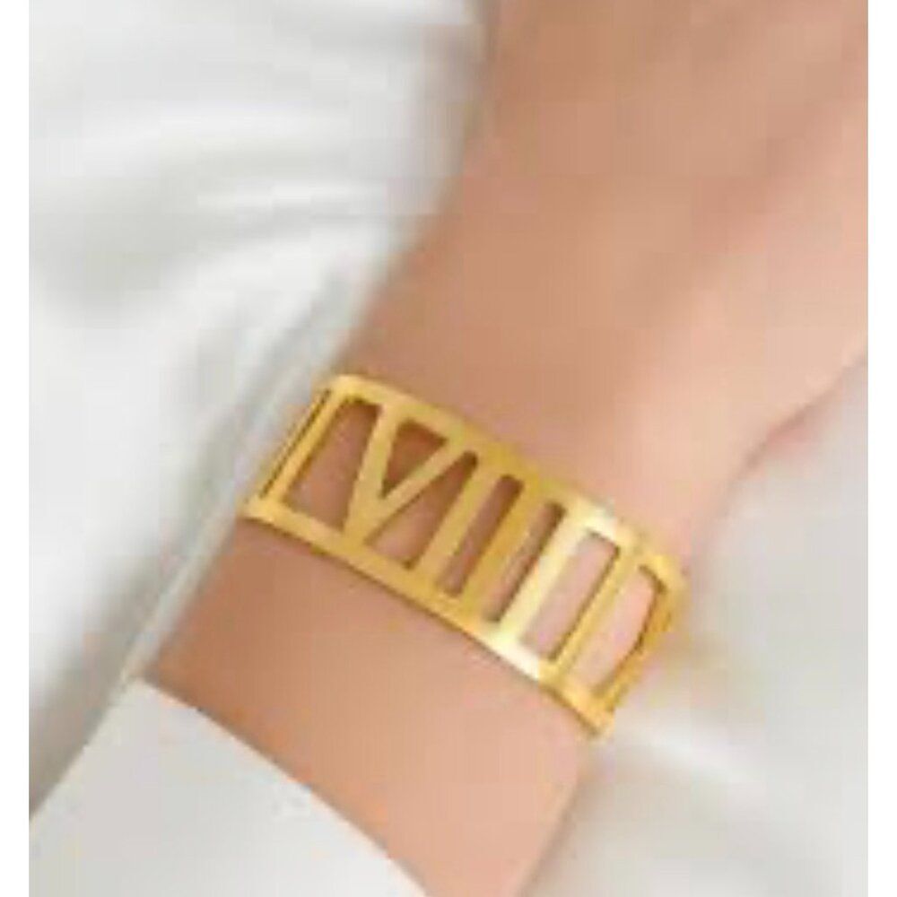 Beautiful Gold Tone Roman Numeral Cuff Bangle Bracelet